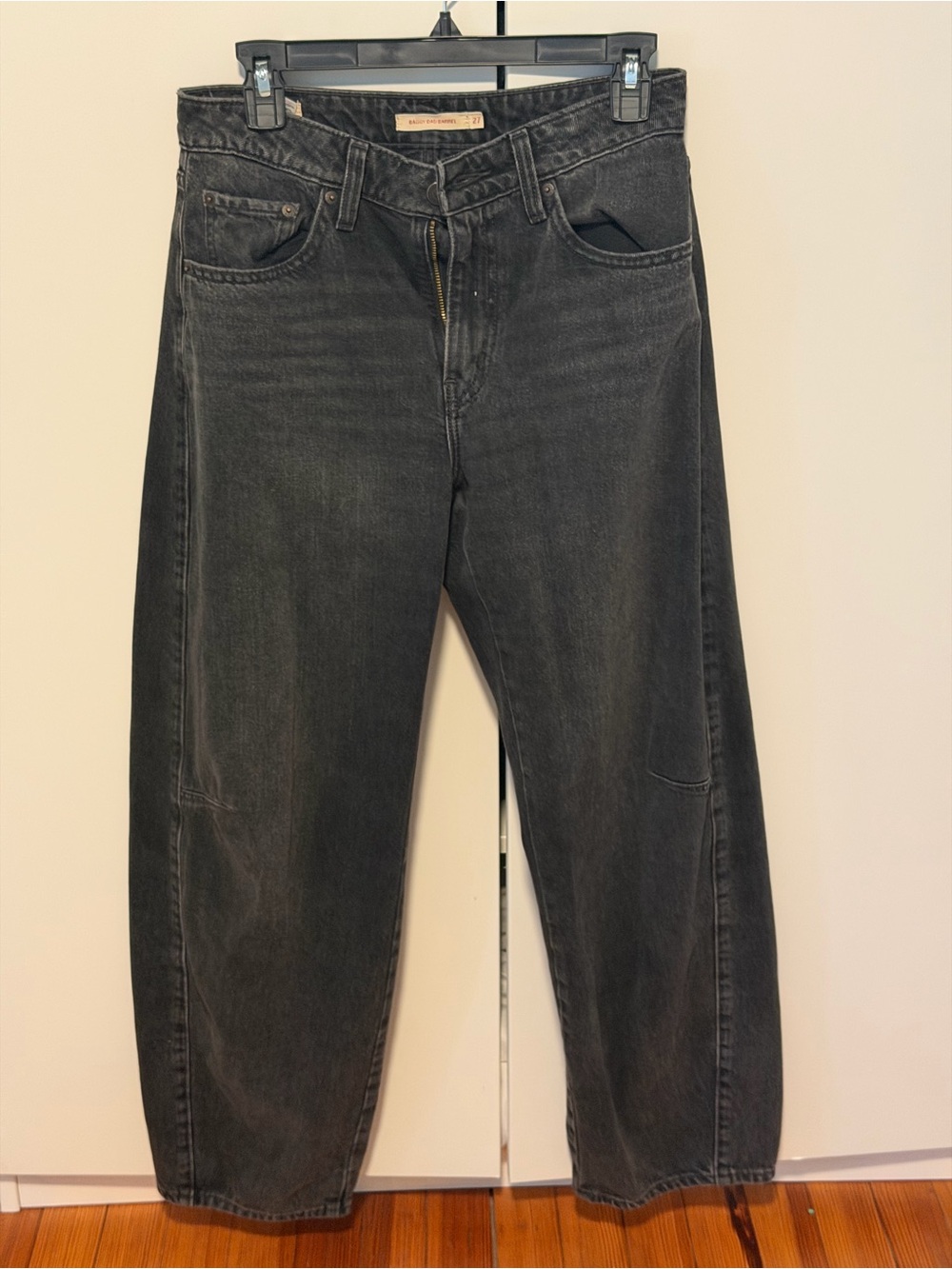 Levi’s Baggy Dad Barrel Jeans